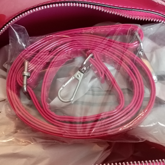 Barbie x Unique Vintage Leatherette Circle Bag Pink Retro Crossbody NWT - Picture 13 of 15